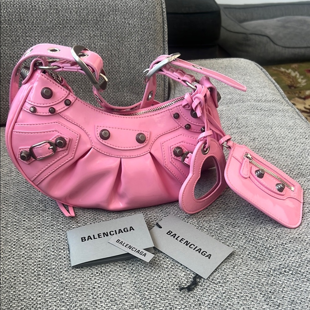 Balenciaga Le Cagole Bubblegum Pink Shoulder Bag! 👛
